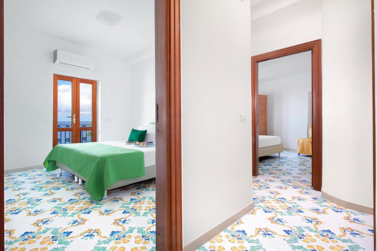 Villa Russo - De Vivo Realty เนราโน ภายนอก รูปภาพ