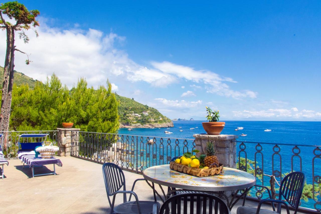Villa Russo - De Vivo Realty เนราโน ภายนอก รูปภาพ