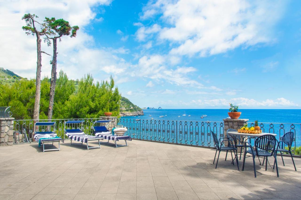 Villa Russo - De Vivo Realty เนราโน ภายนอก รูปภาพ