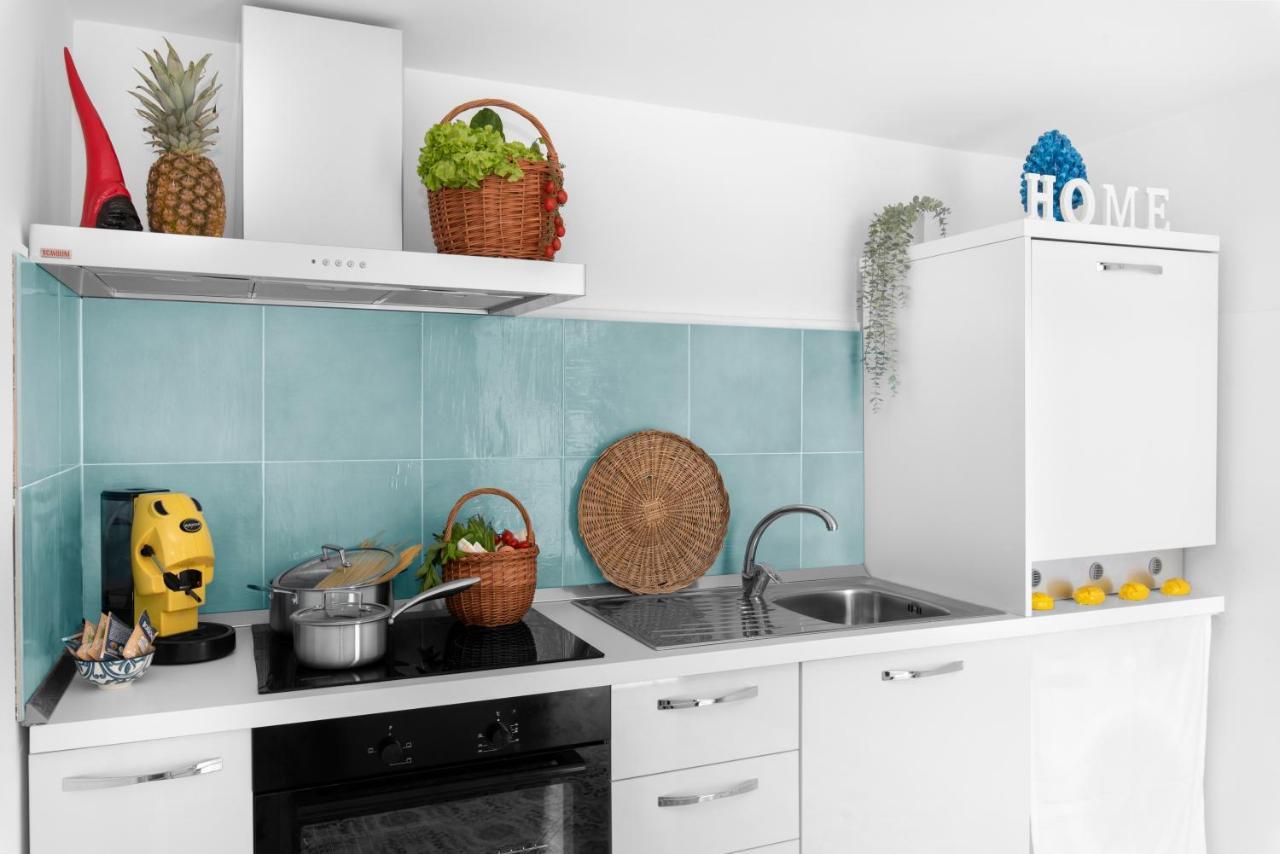 Villa Russo - De Vivo Realty เนราโน ภายนอก รูปภาพ