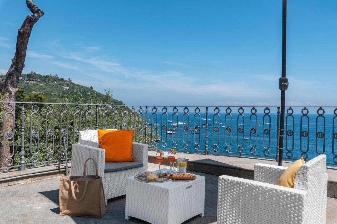 Villa Russo - De Vivo Realty เนราโน ภายนอก รูปภาพ