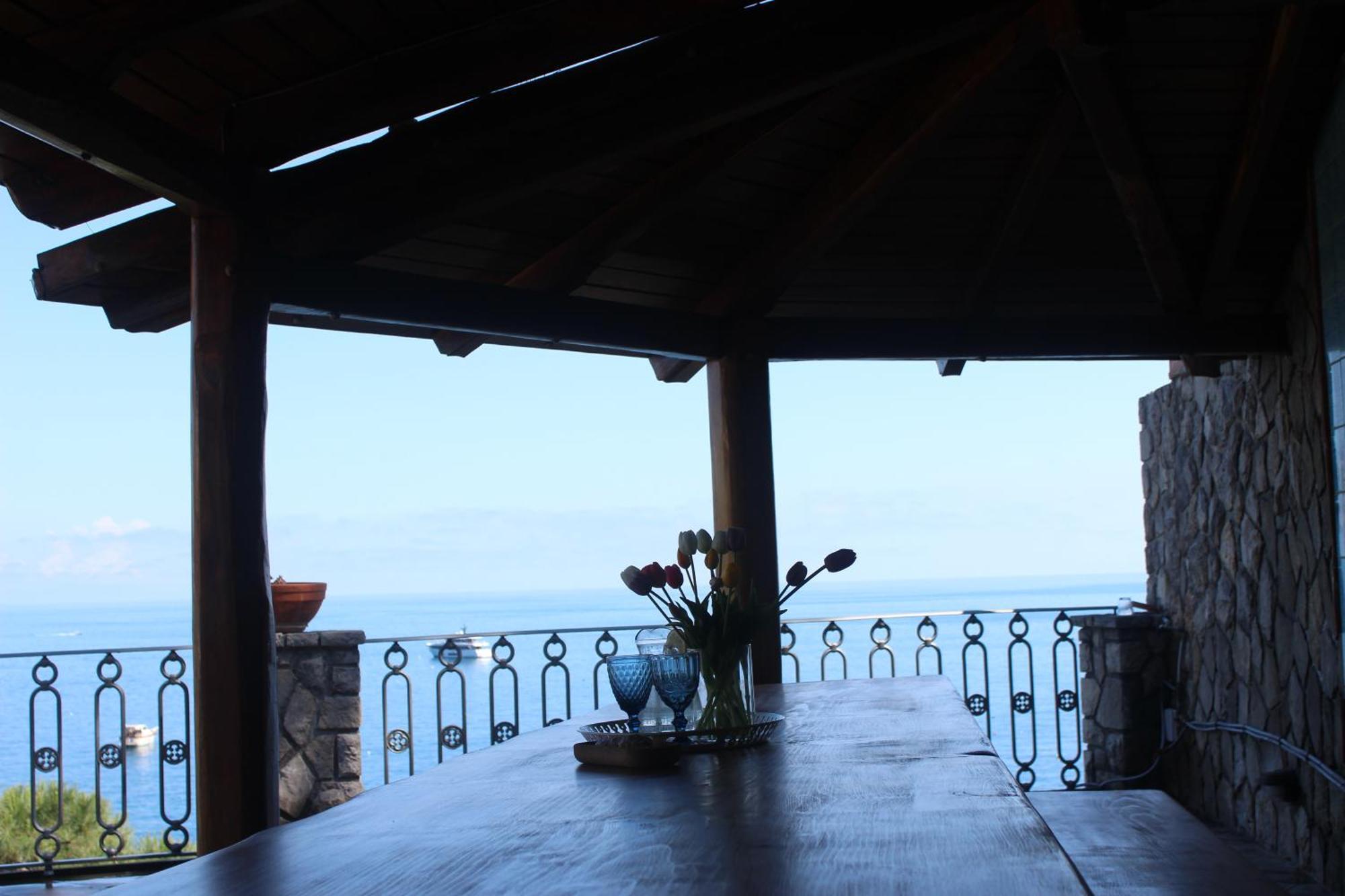 Villa Russo - De Vivo Realty เนราโน ภายนอก รูปภาพ